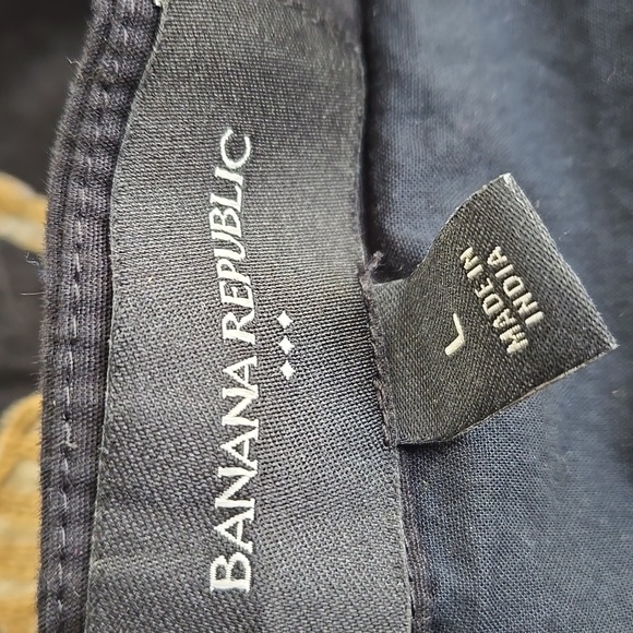 Banana Republic Black Crop Tank Top with Embroidered Flowers, 100% Cotton, Sz L - Picture 3 of 9